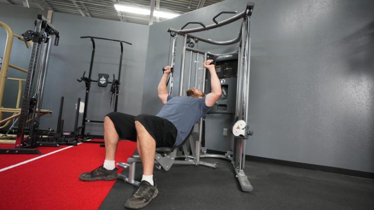 Our tester using the Life Fitness G7.