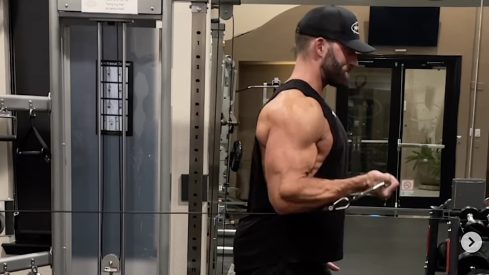 New Study for Bigger Biceps Says to Curl How You Want